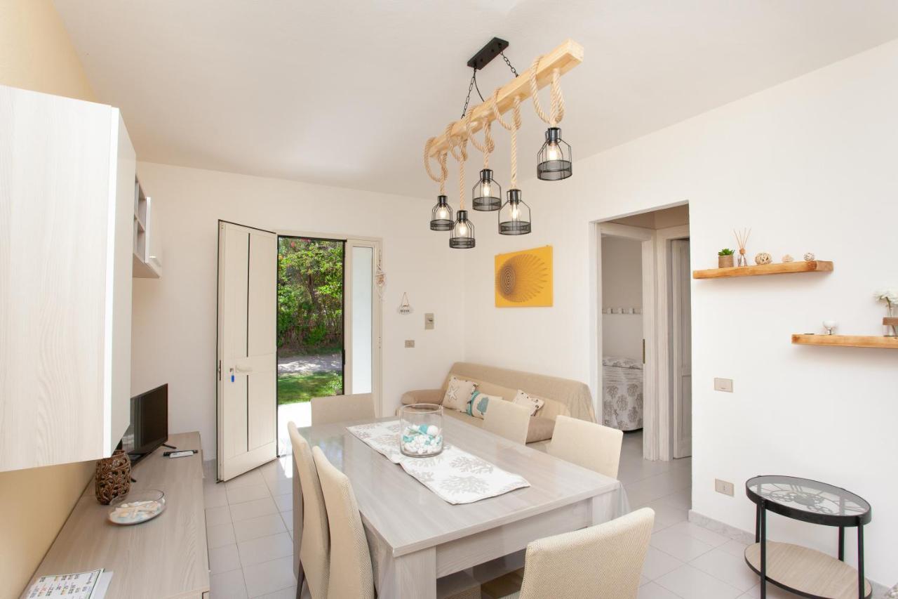 Appartamento Brezza Marina บูโดนี ภายนอก รูปภาพ